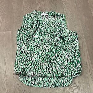 Chaus Green and Black Patterned Blouse
